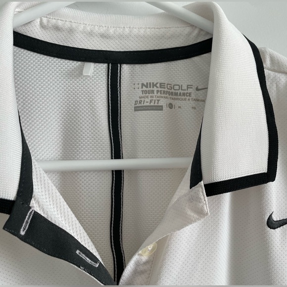 Nike Golf Shirt - Picture 2 of 4